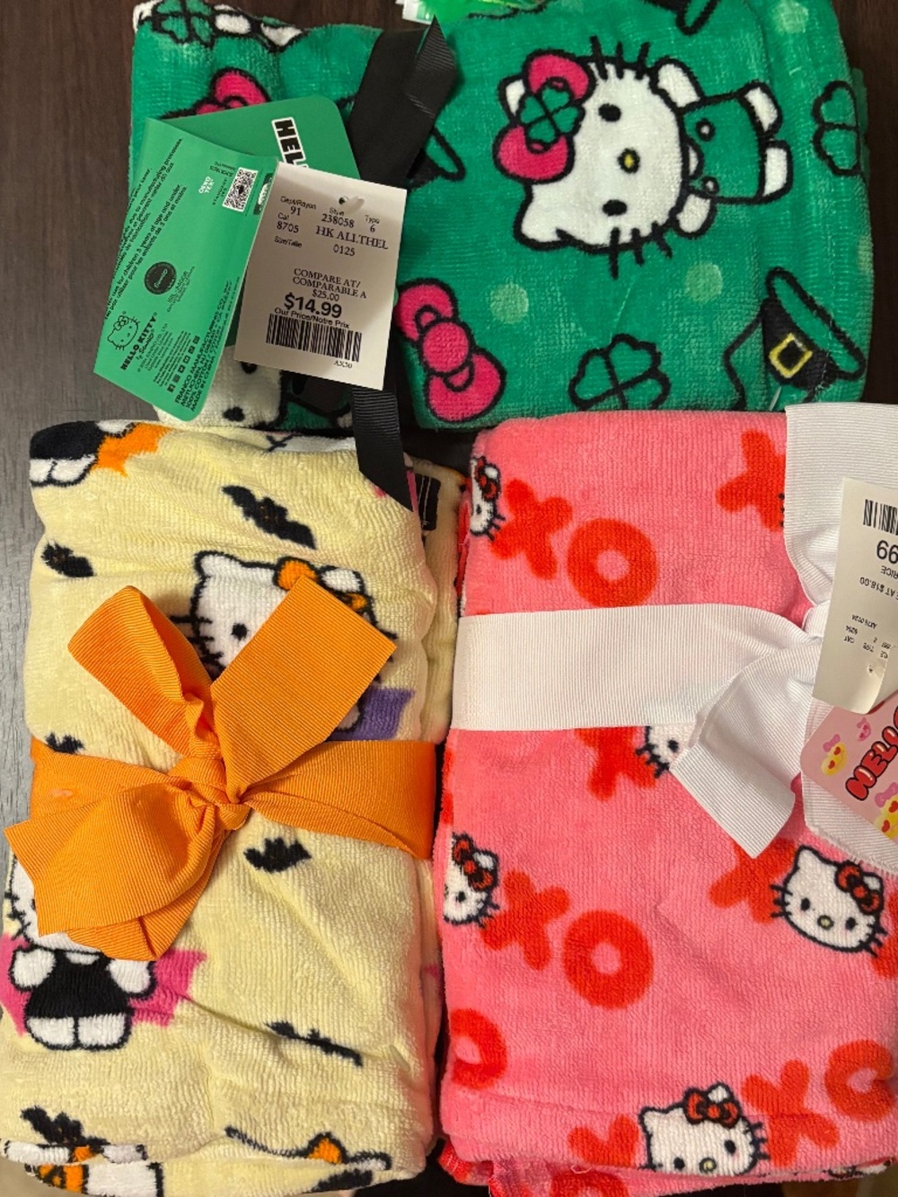 Hello kitty hand towel bundle